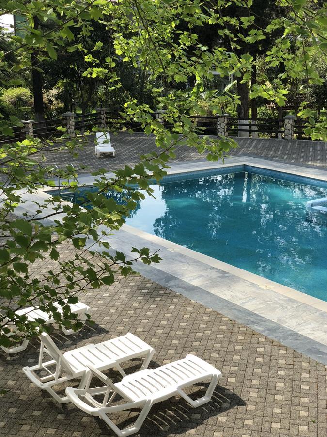Heliopark Gora Bagrata Hotel Suhumi Exterior foto