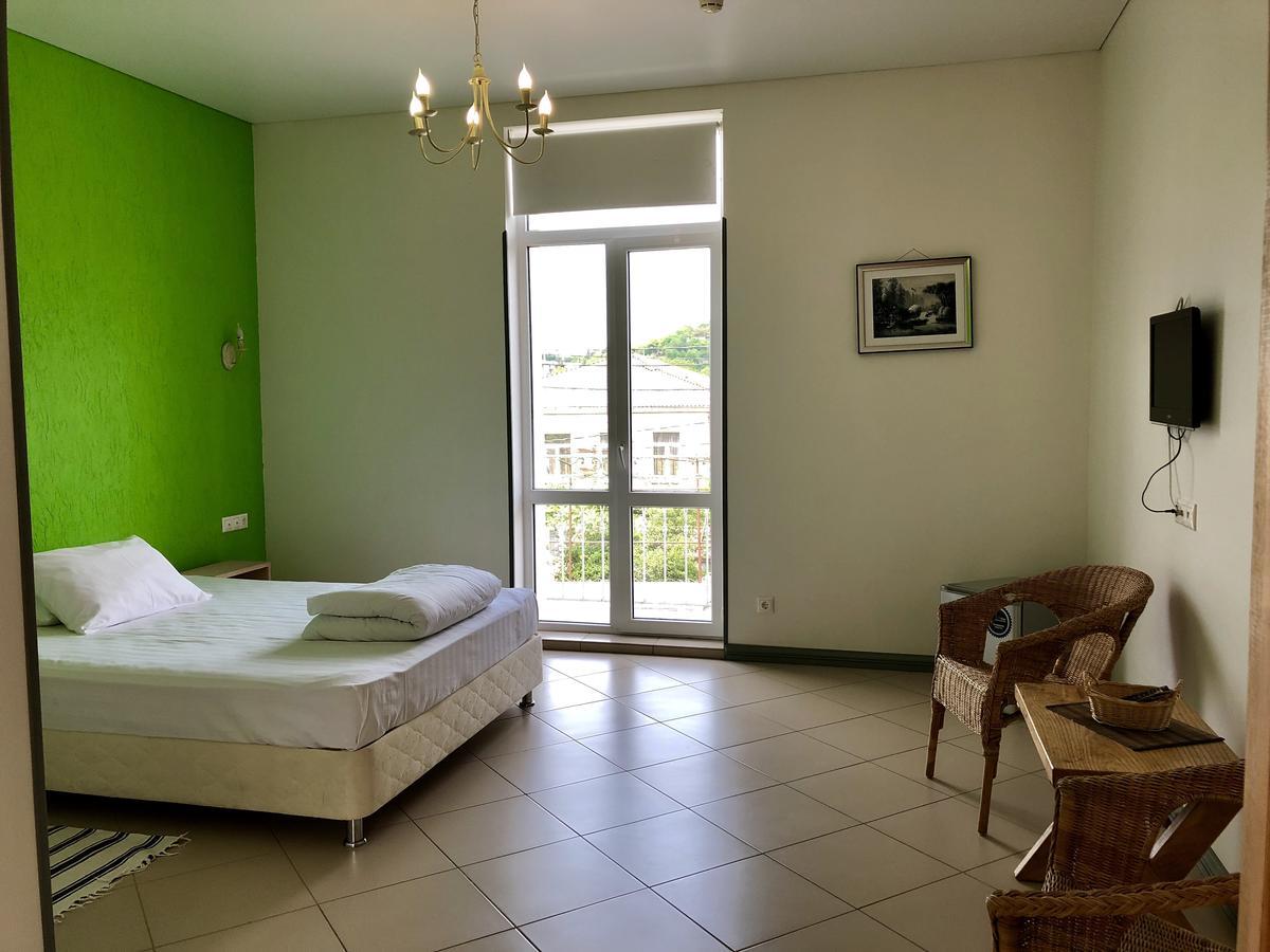 Heliopark Gora Bagrata Hotel Suhumi Exterior foto
